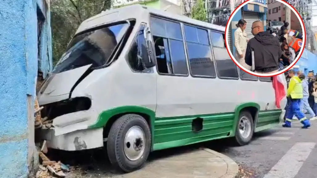 Microbús en sentido contrario choca en la Cuauhtémoc y deja siete personas heridas