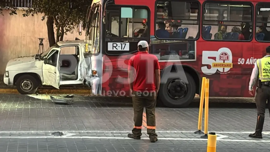 VIDEO | Choque de la Ruta 17 contra camioneta en Monterrey deja seis heridos