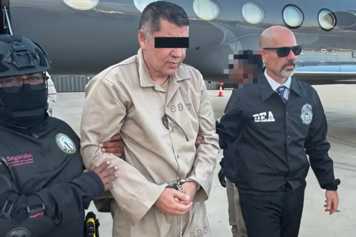 El Cuini custodiado por elementos de la DEA Foto: X(Twitter) @DEAHQ
