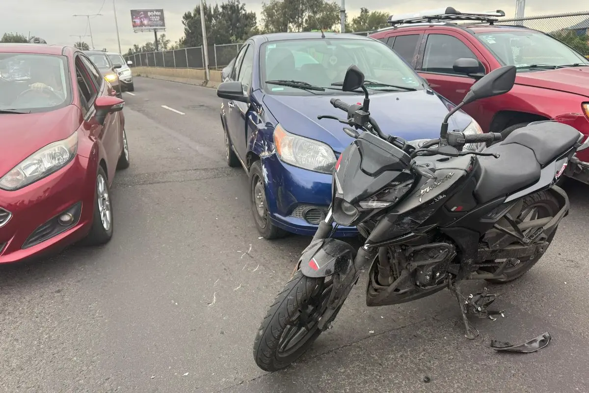 Accidente provocado por conductor de Uber en Churubusco. Foto: Ramón Ramírez