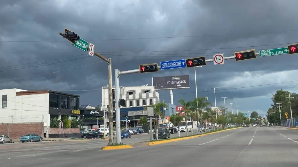 El bulevar de Durango famoso por su vida nocturna, sus estadios y sus parques