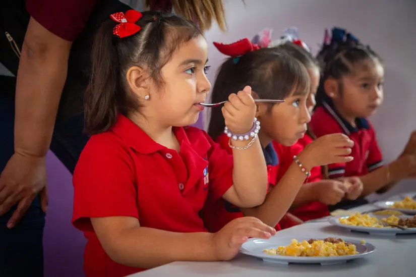 El programa está focalizados en escuelas en comunidades con rezago social, índices de desnutrición y bajos ingresos. Foto: DIF Tamaulipas