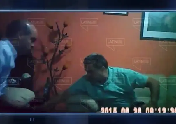 Revelan video de David León entregando 300 mil pesos a candidato de Morena en 2015
