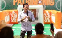 Félix Arratia entrega escrituras a familias de Juárez con el programa Gol por tu Patrimonio