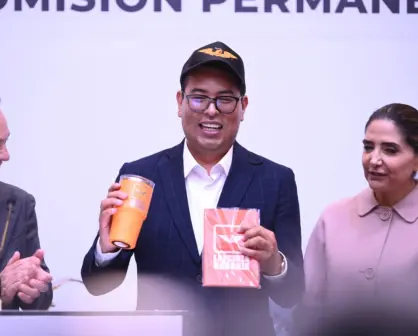 Néstor Camarillo Medina se suma a MC tras abandonar la dirigencia del PRI en Puebla