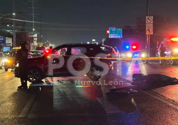Motociclista pierde la vida tras chocar contra camioneta en Monterrey