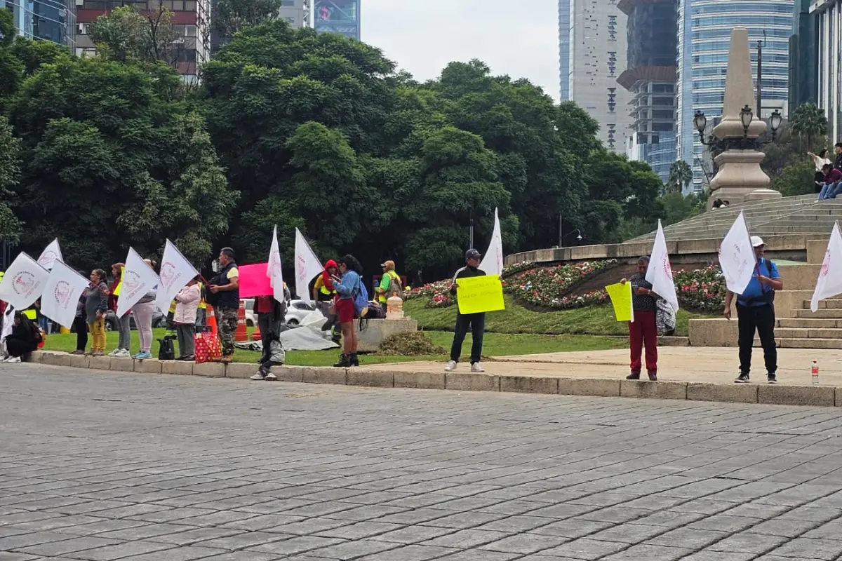 Protesta en Ángel de la Independencia por muerte de motociclista. Foto: Luis Antonio Alfaro
