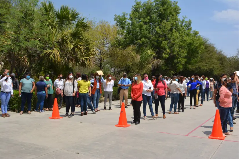 Simulacro de sismo en edificio de la Secretaría de Educación de Tamaulipas | Foto: SET