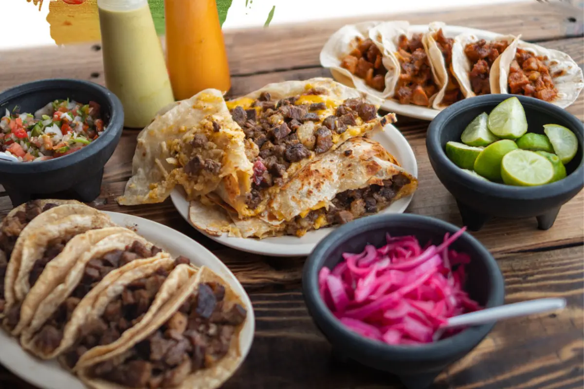 Tienes que probar de todo en este restaurante en Reynosa, Tamaulipas | Foto: FB Remigio’s Tacos and Grill