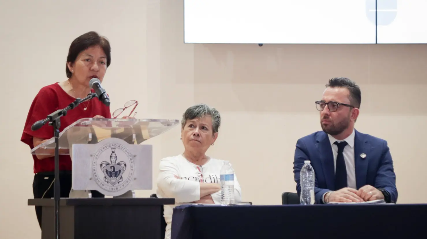 Beatriz Gutiérrez Müller se baja de la competencia por la BUAP. Foto: Archivo Jafet Moz