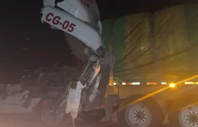Choque de tráiler deja dos heridos en la Carretera Saltillo-Monterrey