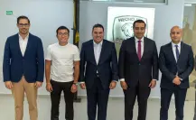 Félix Arratia presenta avances de Juárez en foro de la UANL
