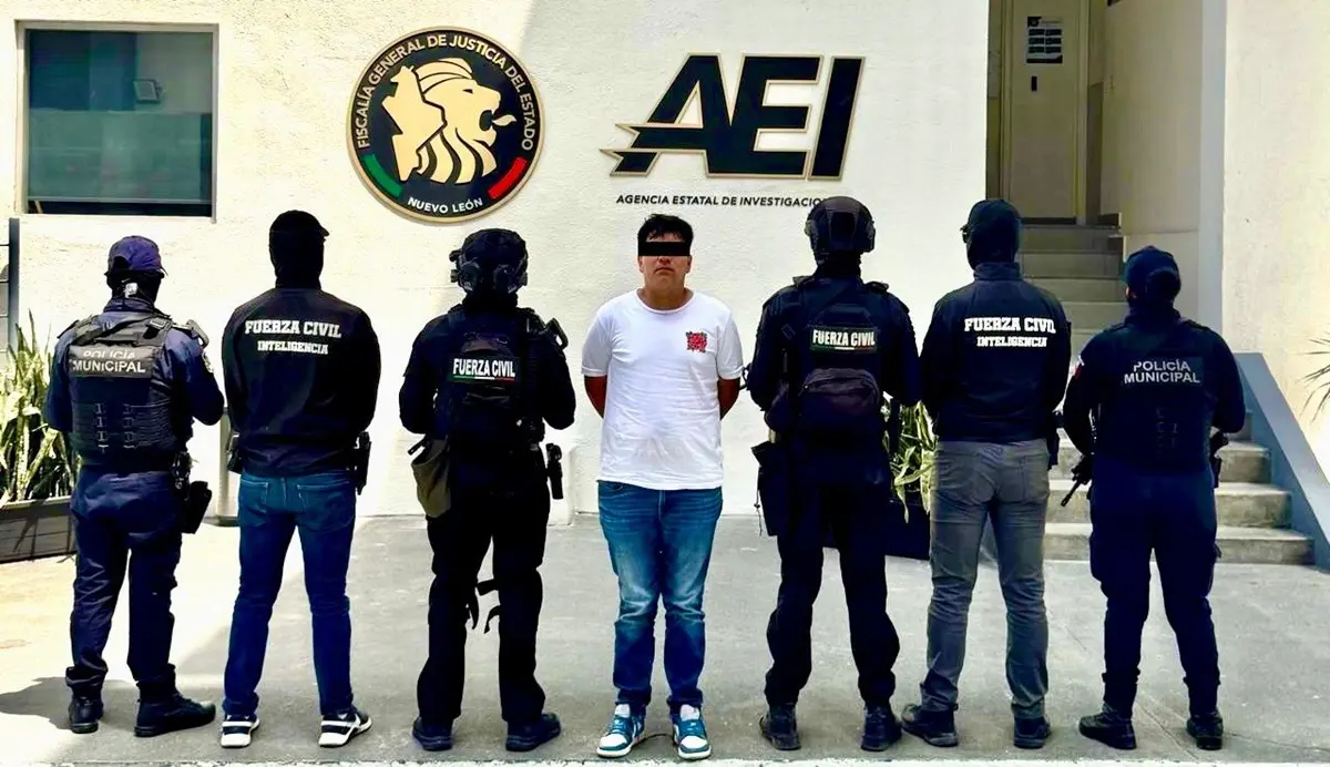 Fuerza Civil capturó a Ángel “N”, generador de violencia en el Fraccionamiento San Marcos, del municipio de Escobedo, Nuevo León. Foto: Fuerza Civil