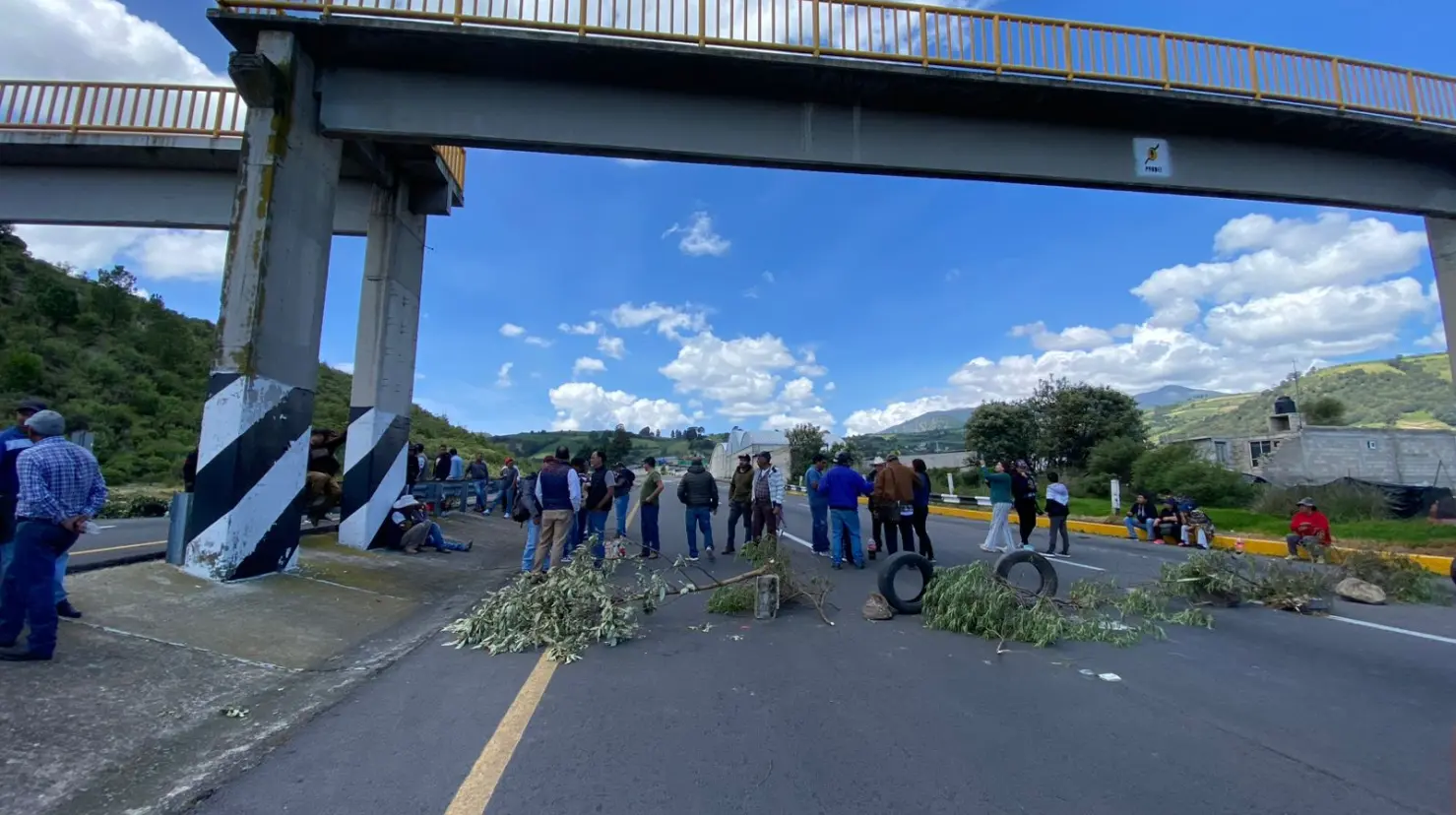 Los pobladores advierten que se mantendrán organizados hasta que las autoridades garanticen el acceso al agua. Imagen: Alberto Dzib