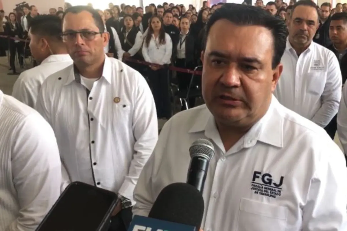 El fiscal general de Justicia de Tamaulipas, Irving Barrios Mojica, informó sobre los avances en las investigaciones del asesinato de integrantes del Grupo Fugitivo. Foto: SSP