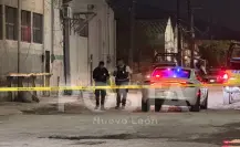 VIDEO | Incendio en Monterrey deja al descubierto a pareja asesinada en predio