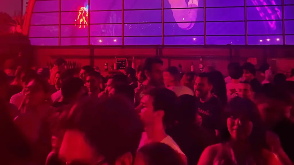 Este antro pone dualidad musical en Barrio Antiguo de Monterrey