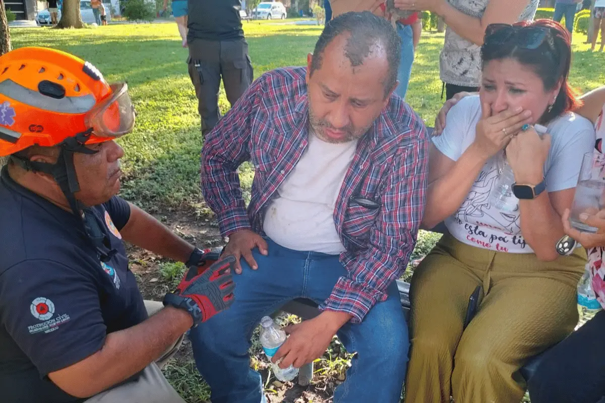 El siniestro fue detectado por el policía municipal Alberto Ezequiel Rodríguez Medellín. Foto: Policía de Guadalupe.