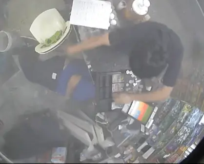 Disparan y roban depósito en Pesquería l VIDEO