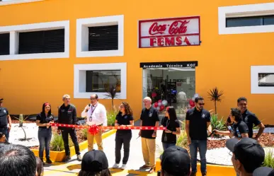 Coca-Cola FEMSA inaugura en Toluca Academia Técnica para fortalecer la formación laboral entre estudiantes y trabajadores