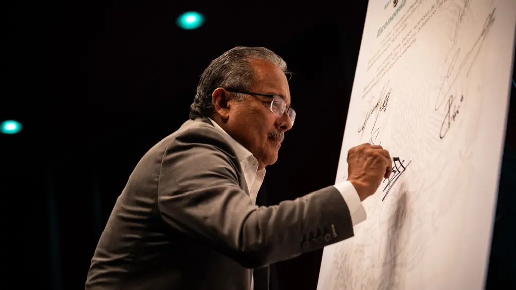 Andrés Mijes impulsa economía circular con acuerdo nacional de municipios confiables