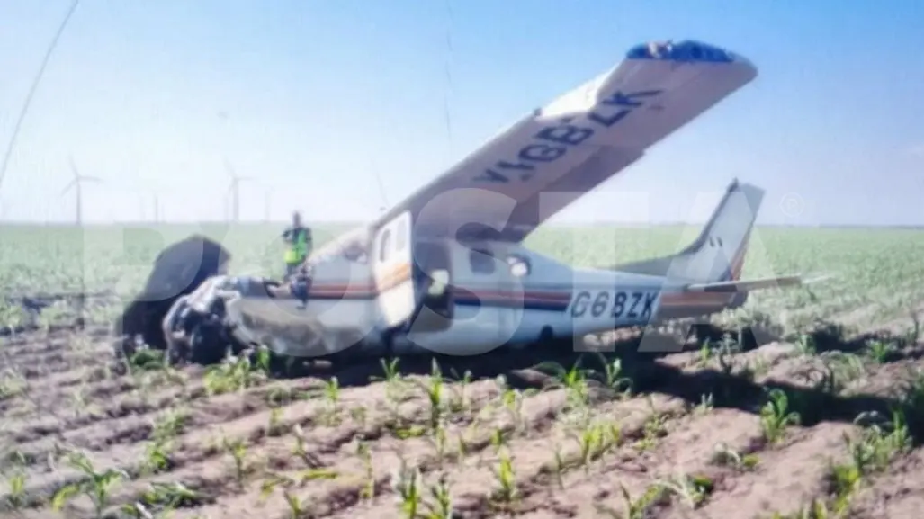 Cae avioneta al sur de Reynosa; muere una persona y otra resulta herida