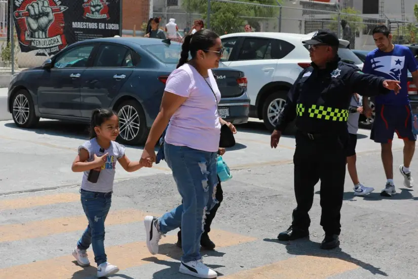 Comienza a actuar operativo por regreso a clases 2025 en Saltillo / Foto: Policía Preventiva, Tránsito