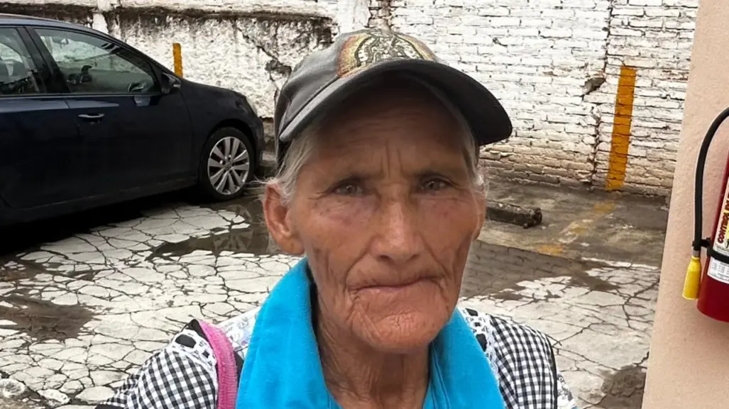 Amada enviudó hace 7 años, hoy pide dinero en las calles de Durango para comer
