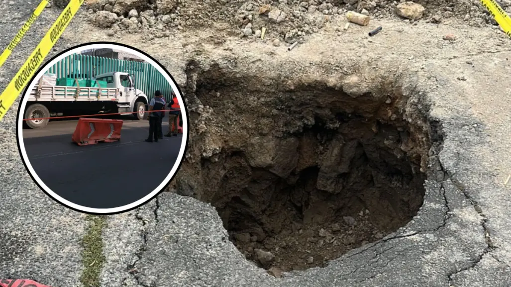 Caos en Iztapalapa: camión se queda atrapado en un socavón de más de 12 metros de largo