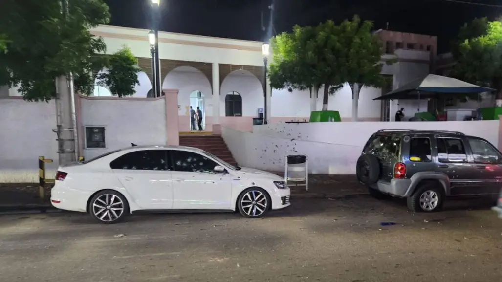 Balacera en Hospital Civil de Culiacán, Sinaloa, deja al menos tres muertos
