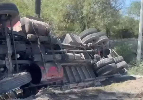 Accidente en la Carretera a Laredo moviliza a cuerpos de auxilio en Apodaca