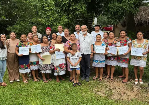 Reconocen a cocineras y cocineros de Yucatán con certificación nacional