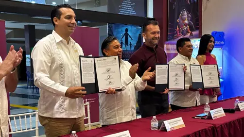 Firman convenio Patronato CULTUR y las secciones 33 y 57 del SNTE en Yucatán