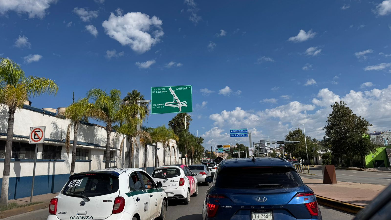 Embotellamiento en alrededores de sede de la Toma de Protesta Embotellamiento en alrededores de sede de la Toma de Protesta