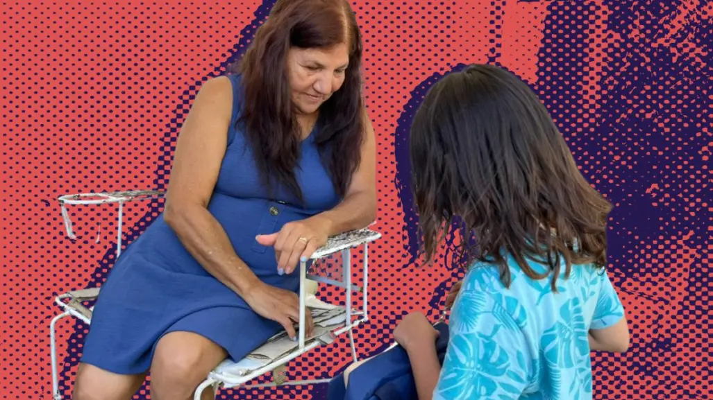 Padres de familia se preparan para el regreso a clases en Nuevo León