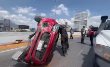 Protección Civil atiende volcadura en avenida Constitución rumbo al Túnel Loma Larga