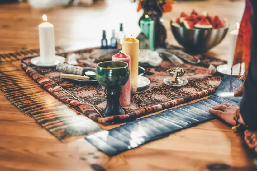 Conoce un efectivo ritual que te permitirá desbloquear la abundancia y atraer fortuna a tu vida con facilidad. Foto: Canva