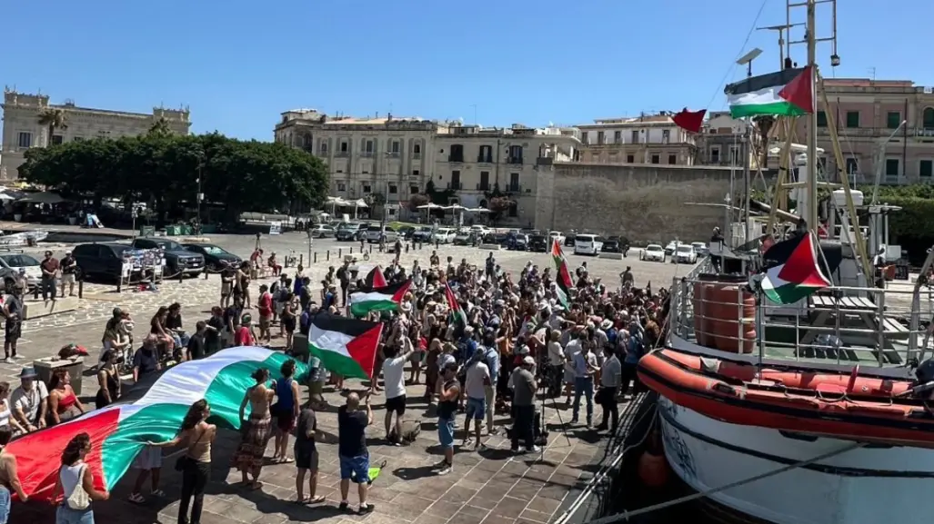 La flotilla humanitaria rumbo a Gaza regresa a Barcelona por el mal tiempo