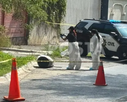 Localizan cuerpo maniatado y emplayado en bote de basura al sur de Monterrey
