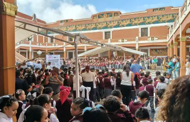 Regresan 580 mil alumnos a clases en Coahuila: así se vivió