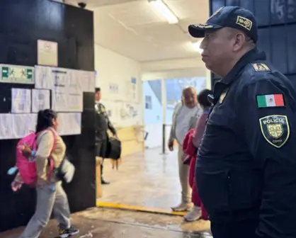 VIDEO | Así el regreso a clases de más de 2 millones de alumnos en CDMX, entre lluvias y caos vial