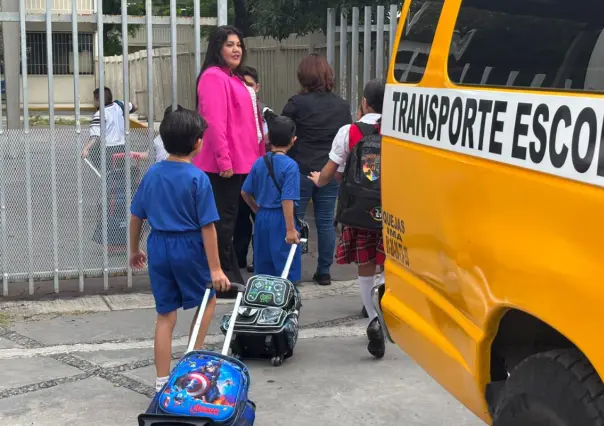 Tráfico, emoción y retos: así fue el regreso a clases en Nuevo León