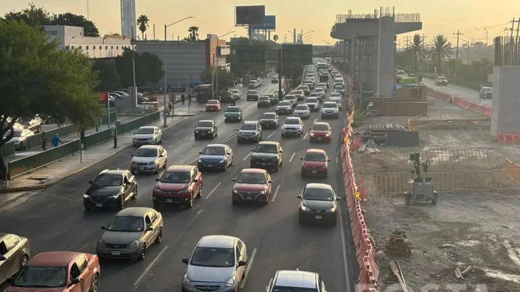 Vialidad en Monterrey trastocada con el regreso a clases