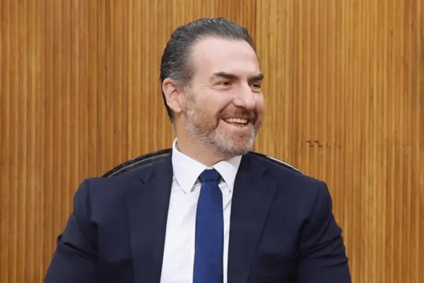 Policarpo Flores lanza a Adrián de la Garza como candidato a la gubernatura por la alianza PRI-PAN