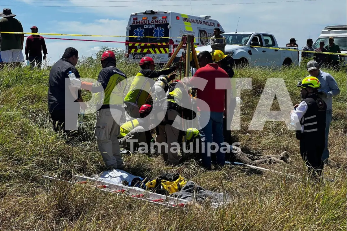 De acuerdo con reportes de Protección Civil, el accidente ocurrió en el kilómetro 48 de la carretera Matamoros, cuando un grupo de trabajadores realizaba labores de desazolve en una alcantarilla. Foto: Posta Tamaulipas