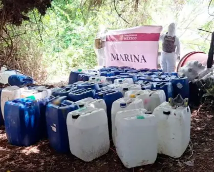Autoridades incautan miles de litros y kilos de sustancias químicas en Nayarit