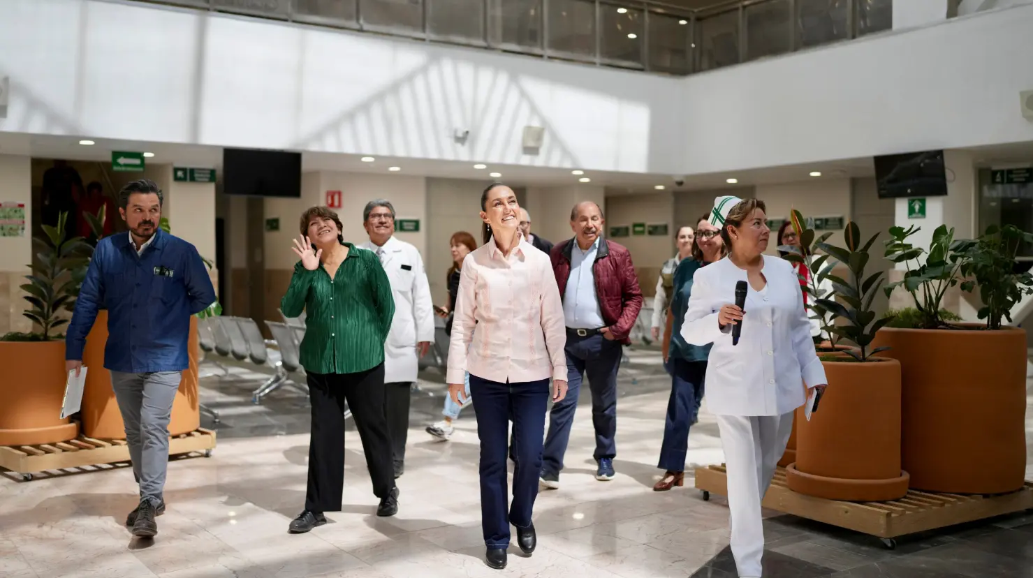 La presidenta Claudia Sheinbaum informó que para finales de 2025 se inaugurarán 31 nuevos hospitales y universidades en todo el país. Imagen: GEM
