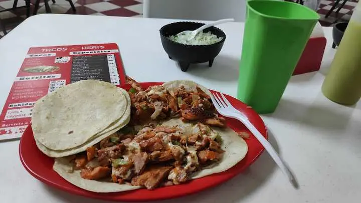 La taquería de Durango cuyos tacos de asada son amados por muchos... y odiados por otros | Foto: birriatresdeoros.com