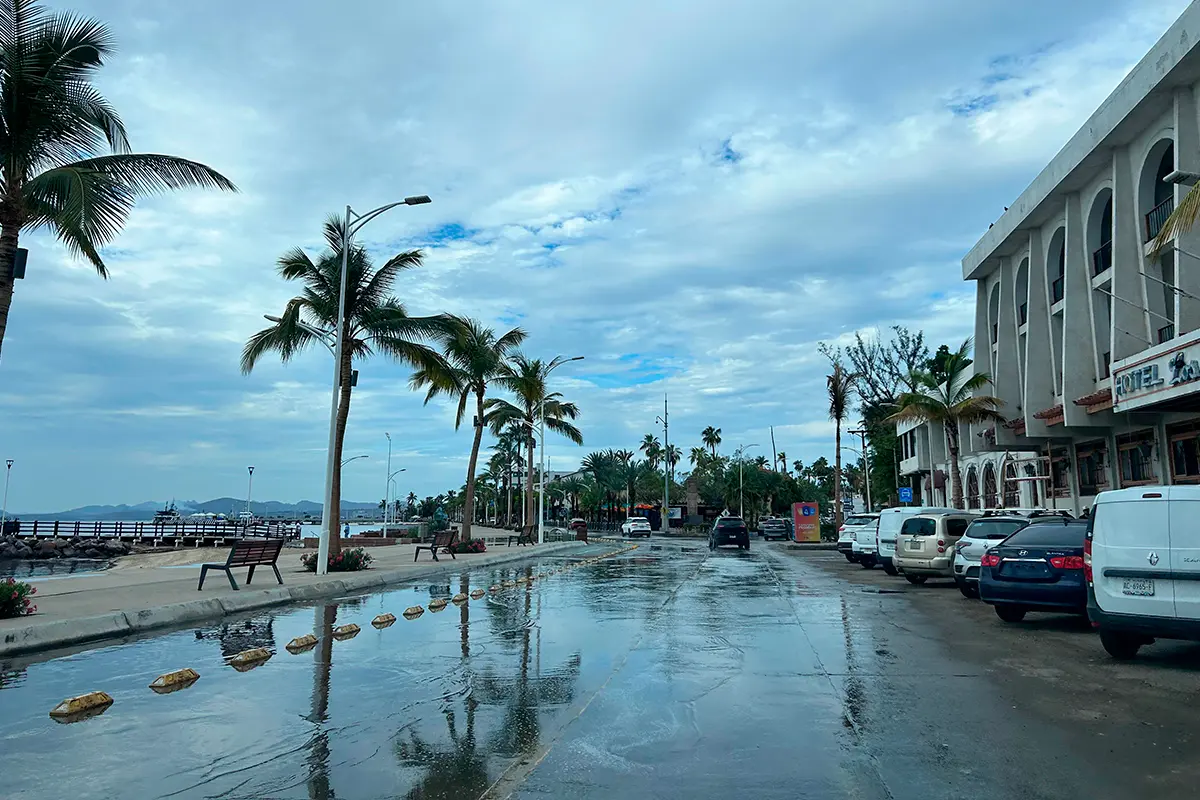 La Comisión Nacional del Agua advierte de lluvia fuerte para Baja California Sur este día, de hasta 50 milímetros. Foto: Ivette Pérez.