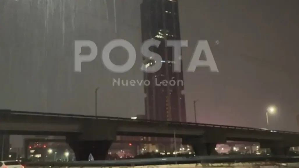 Área metropolitana de Monterrey amanece con fuertes lluvias y encharcamientos